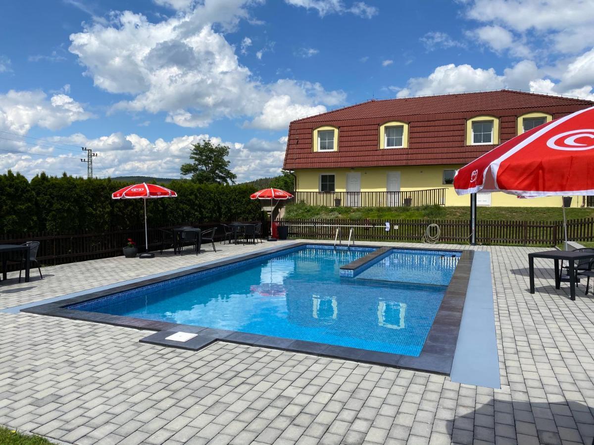 Penzion Kamejk Kamyk nad Vltavou Экстерьер фото