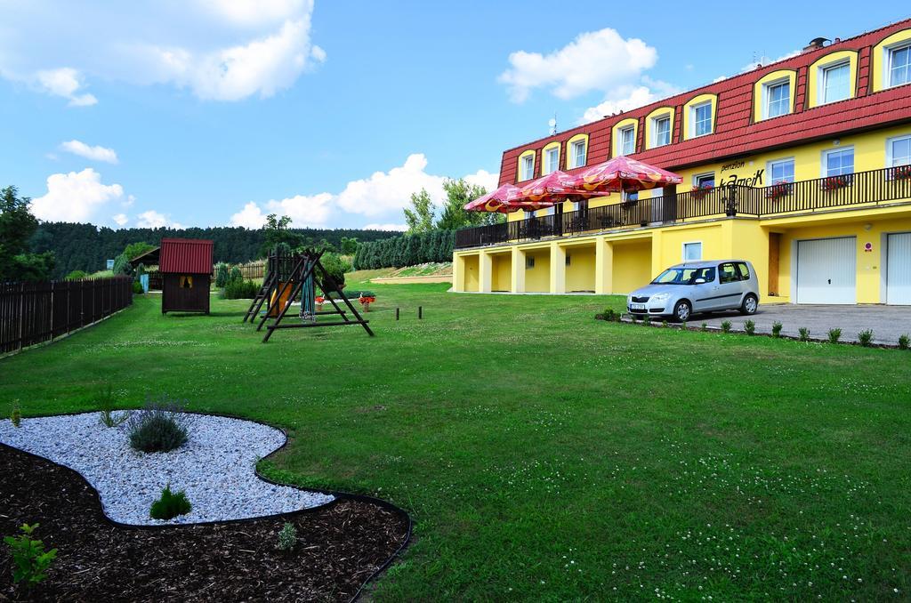 Penzion Kamejk Kamyk nad Vltavou Экстерьер фото